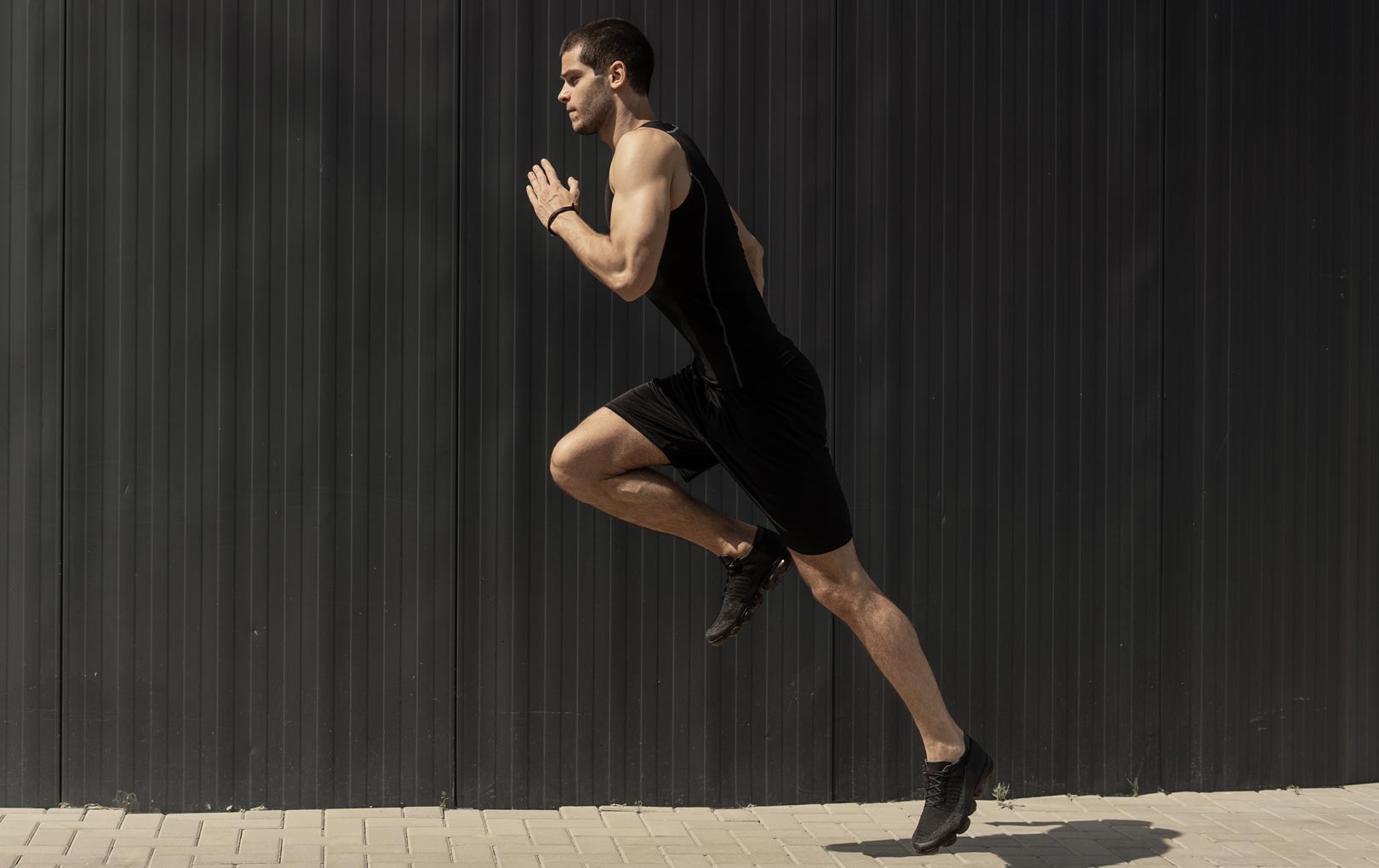Cadência na Corrida: Aumentar Passos por Minuto Melhora o Pace?