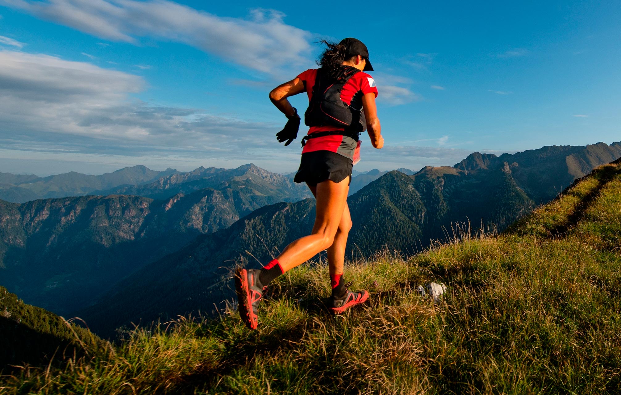 Fastpacking: A Nova Fronteira Entre Montanhismo e Corrida de Trilha