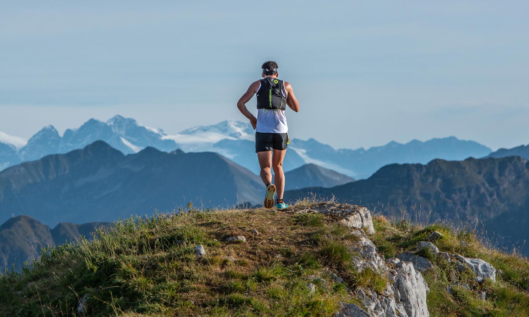 Técnica de Descida no Trail: O Segredo para Evitar Lesões